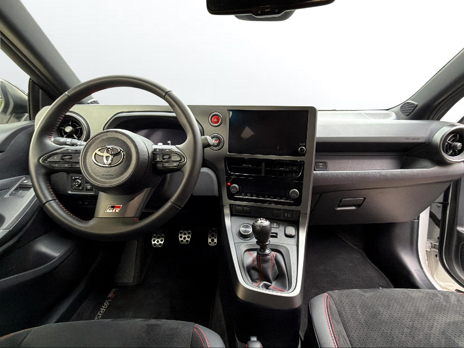 TOYOTA Yaris 1.6 GR Sport-image-9