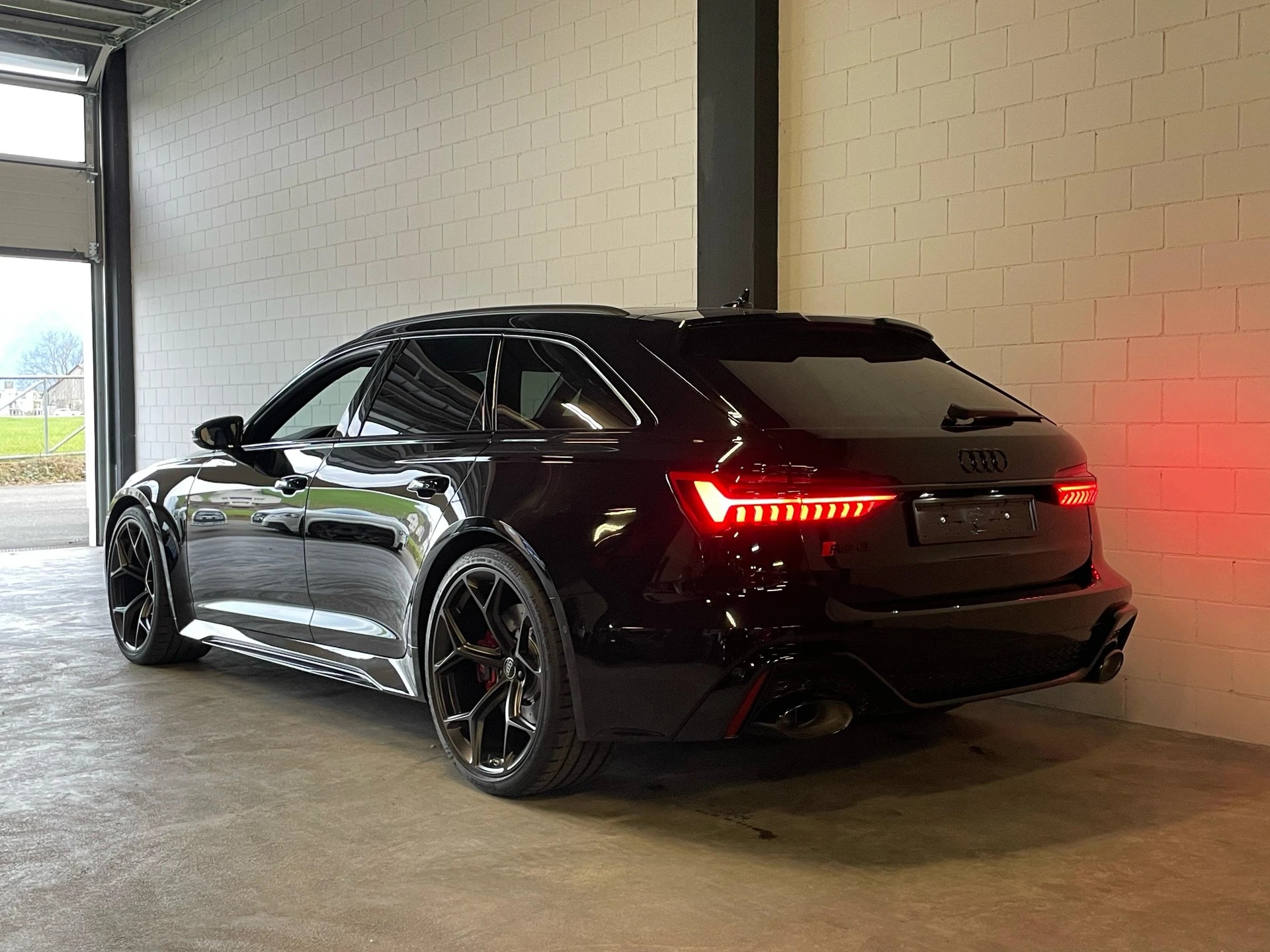 AUDI RS6 Avant 4.0 TFSI V8 Performance quattro Traumausstattung-image-2