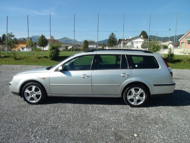 FORD Mondeo 2.0 TDDi 115 PS Ghia Kombi-image-3