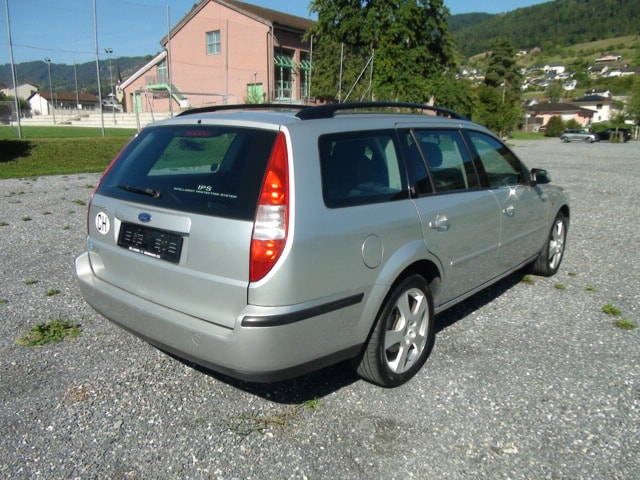 FORD Mondeo 2.0 TDDi 115 PS Ghia Kombi-image-5