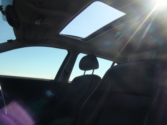 FORD Mondeo 2.0 TDDi 115 PS Ghia Kombi-image-10
