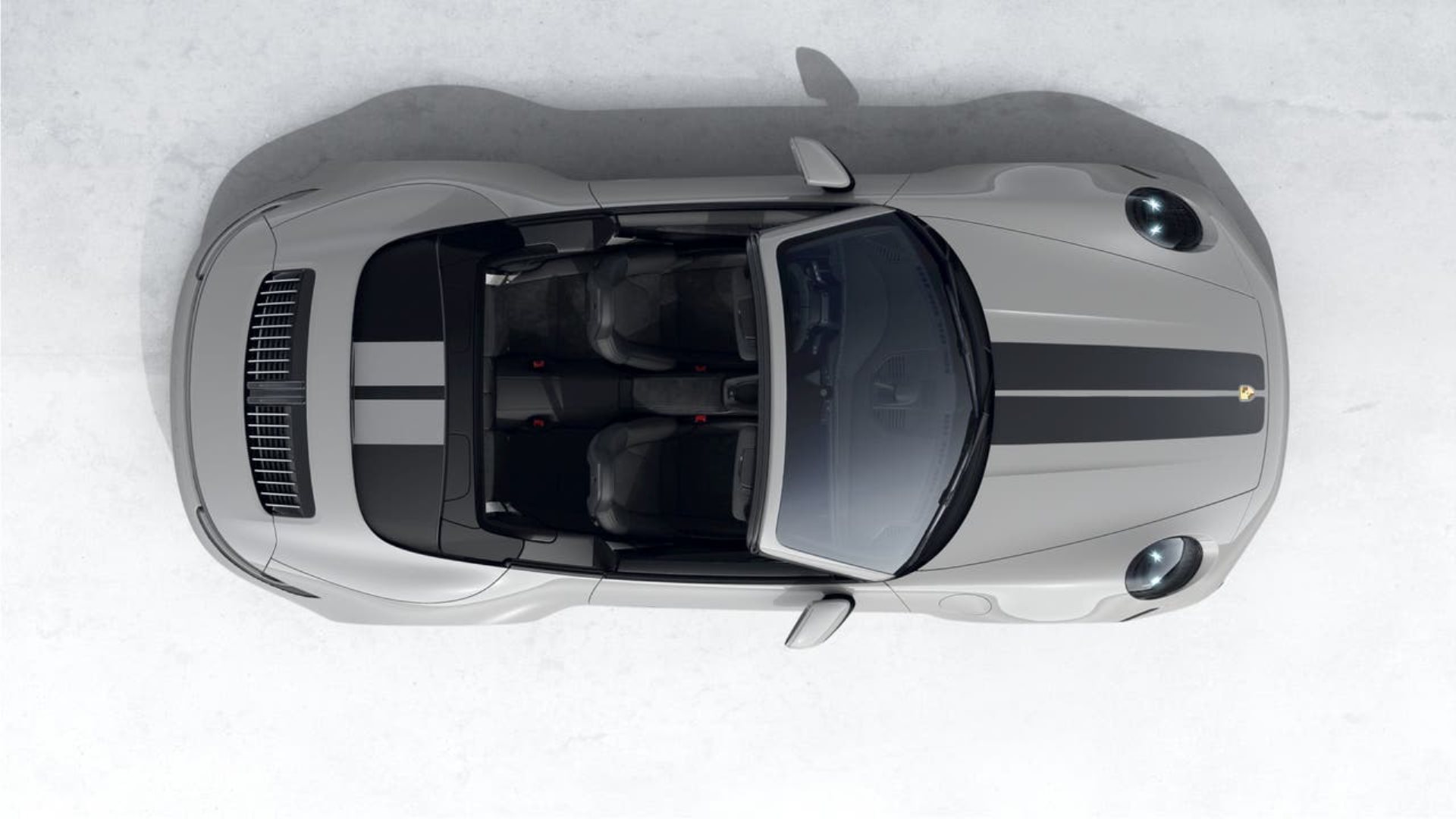 PORSCHE 911 Carrera 4 GTS Cabriolet-image-3
