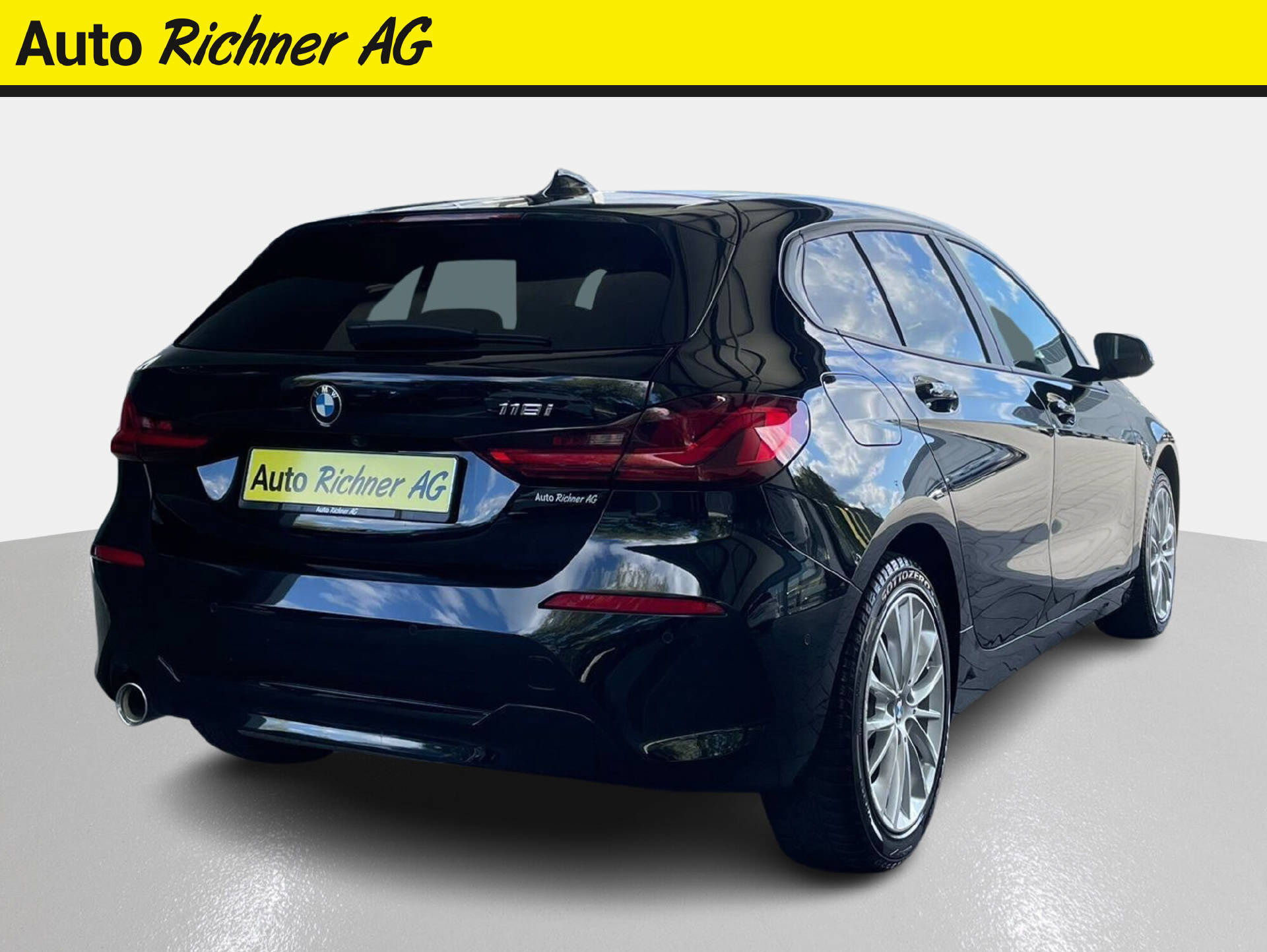 BMW 118i-image-3