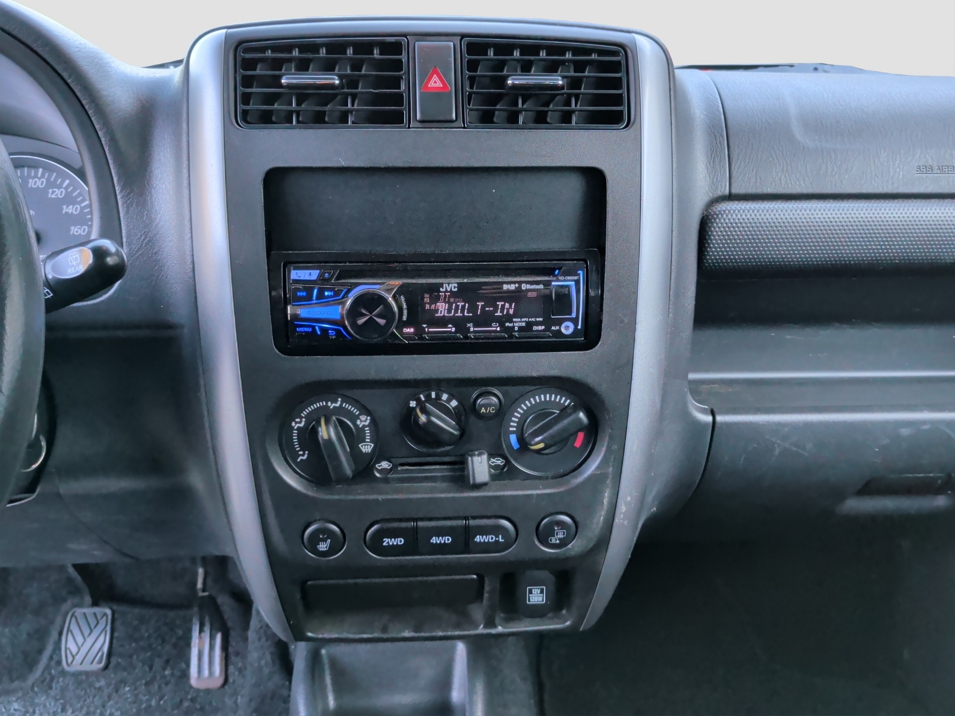 SUZUKI Jimny 1.3 16V GL Top-image-10