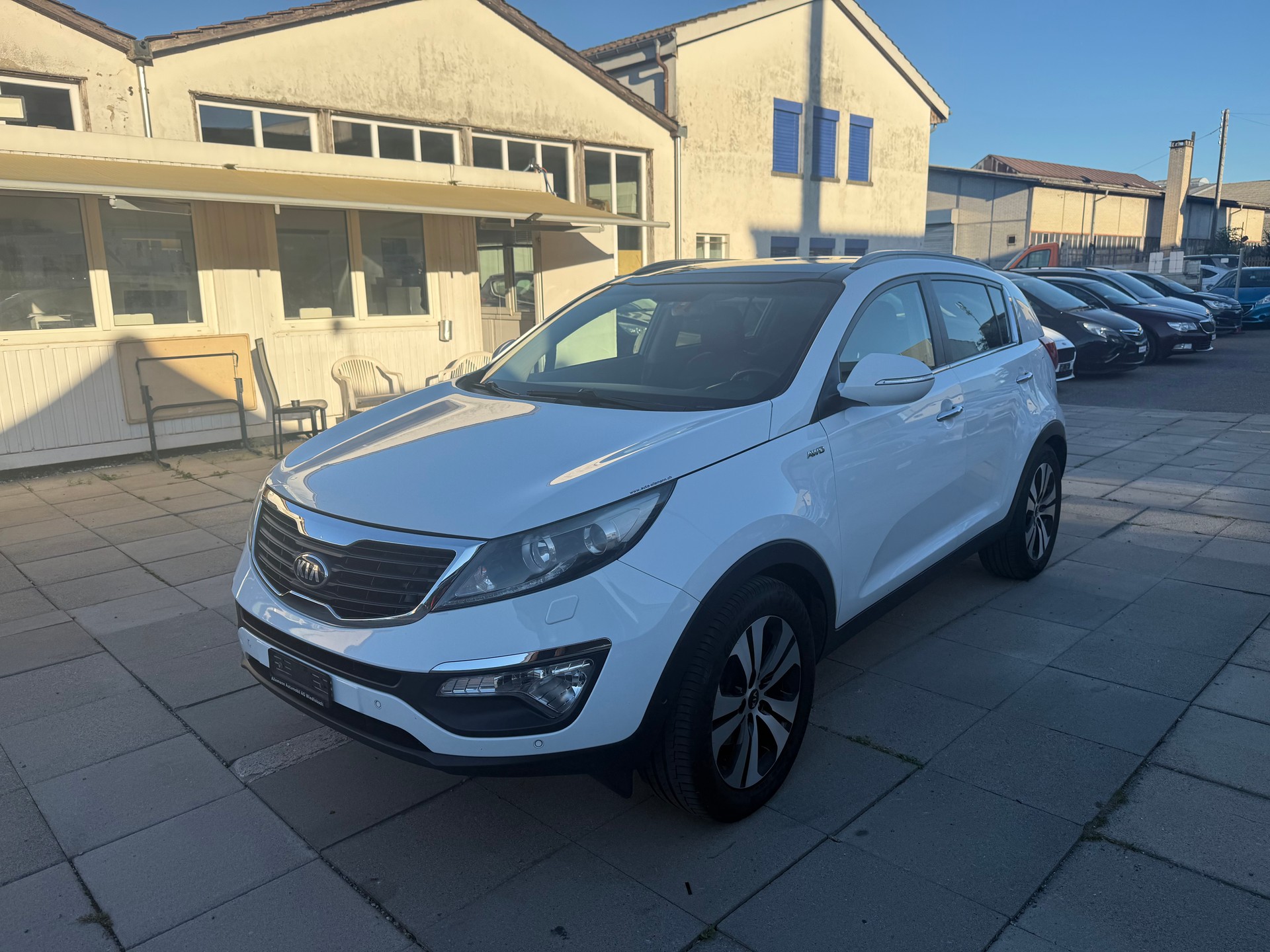 KIA Sportage 2.0 CRDi Style 4WD Automatic-image-0