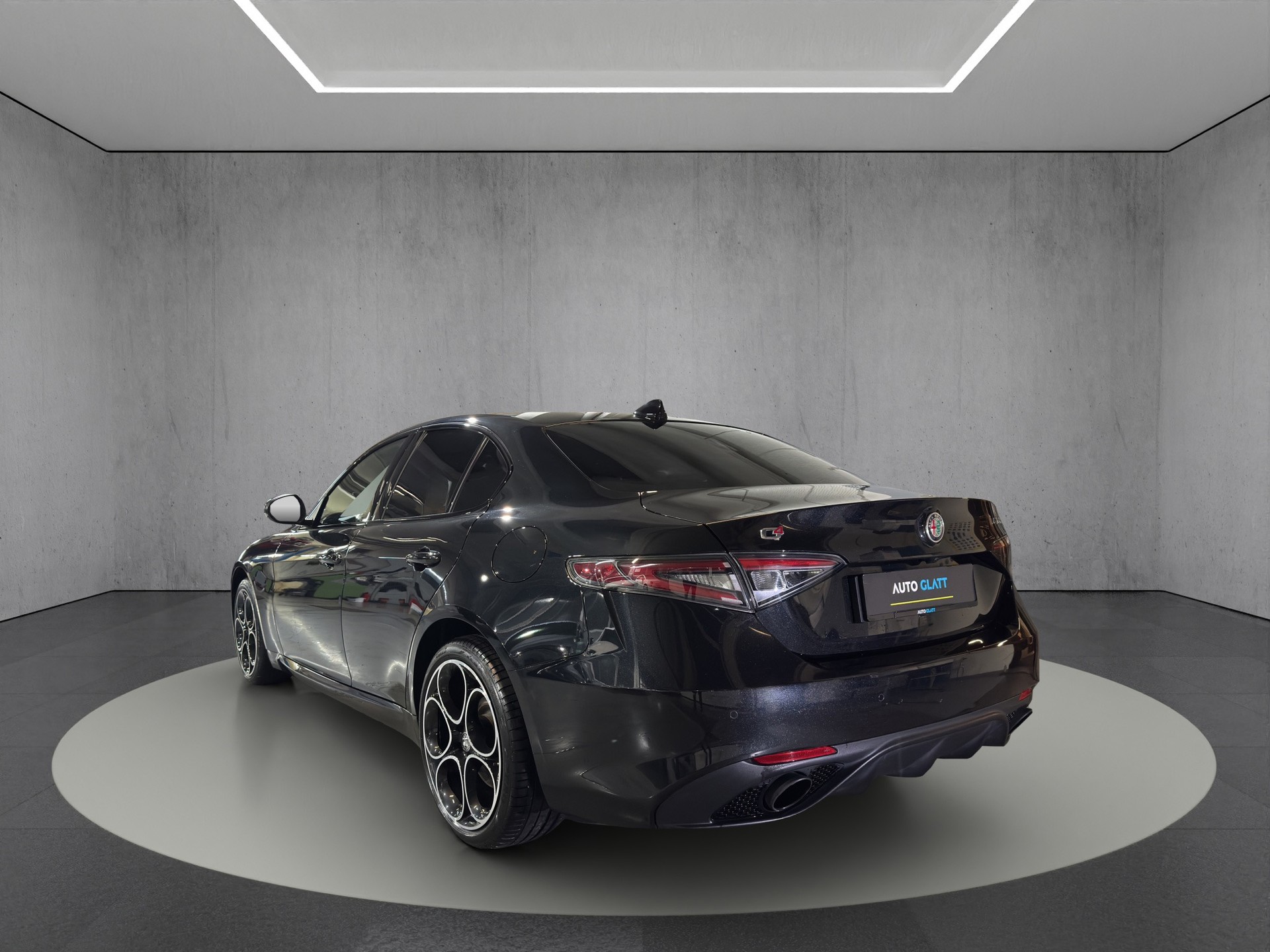 ALFA ROMEO Giulia 2.0 Competizione Pack Sky Q4 AT8 "ADAS Plus-Panoramadach"-image-4