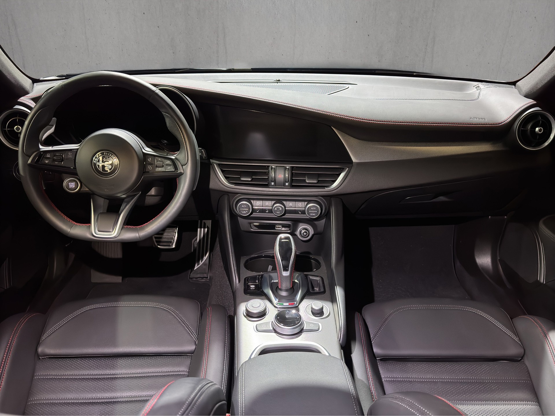 ALFA ROMEO Giulia 2.0 Competizione Pack Sky Q4 AT8 "ADAS Plus-Panoramadach"-image-11