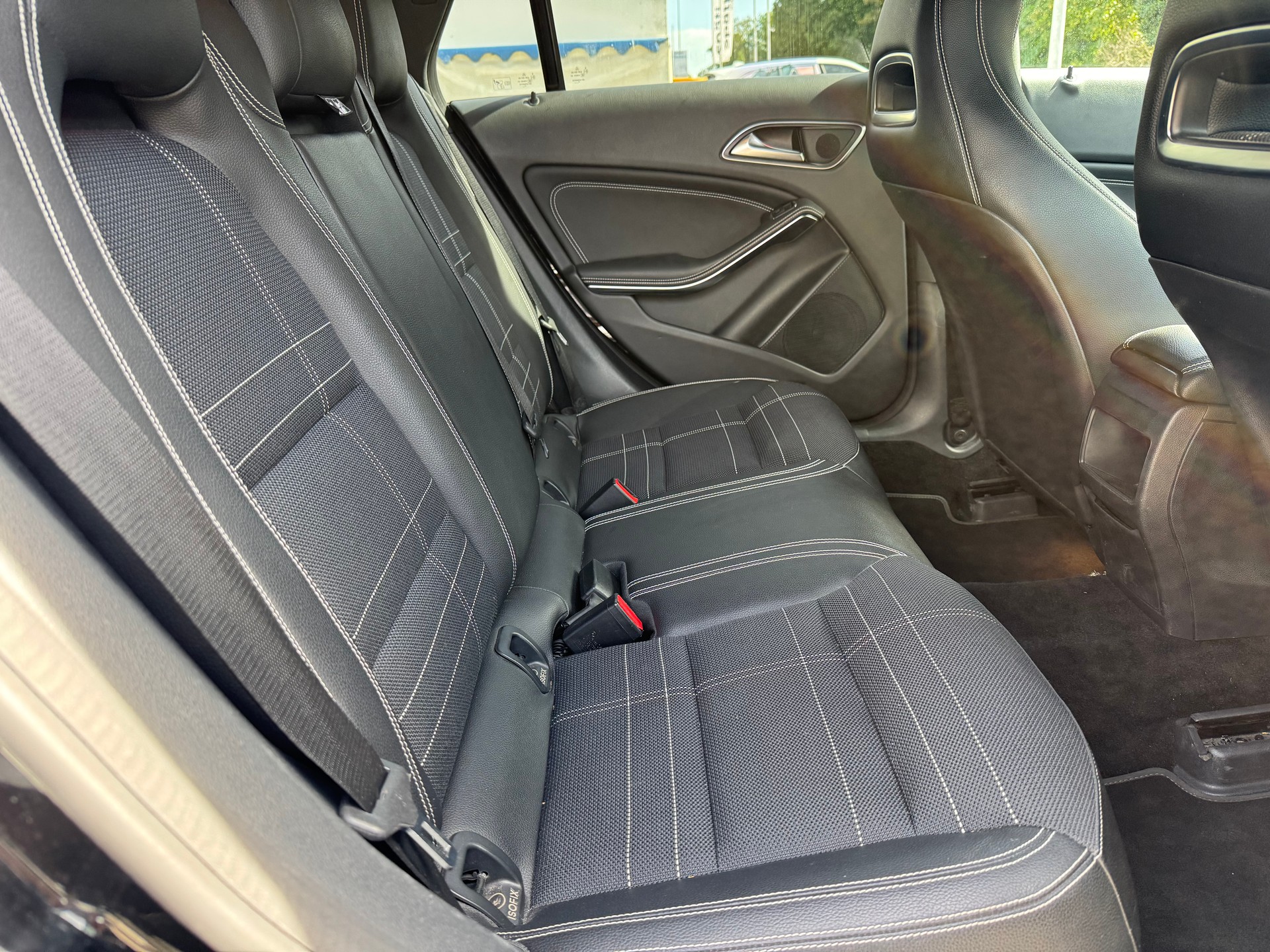 MERCEDES-BENZ CLA Shooting Brake 200 Night Star 7G-DCT-image-14