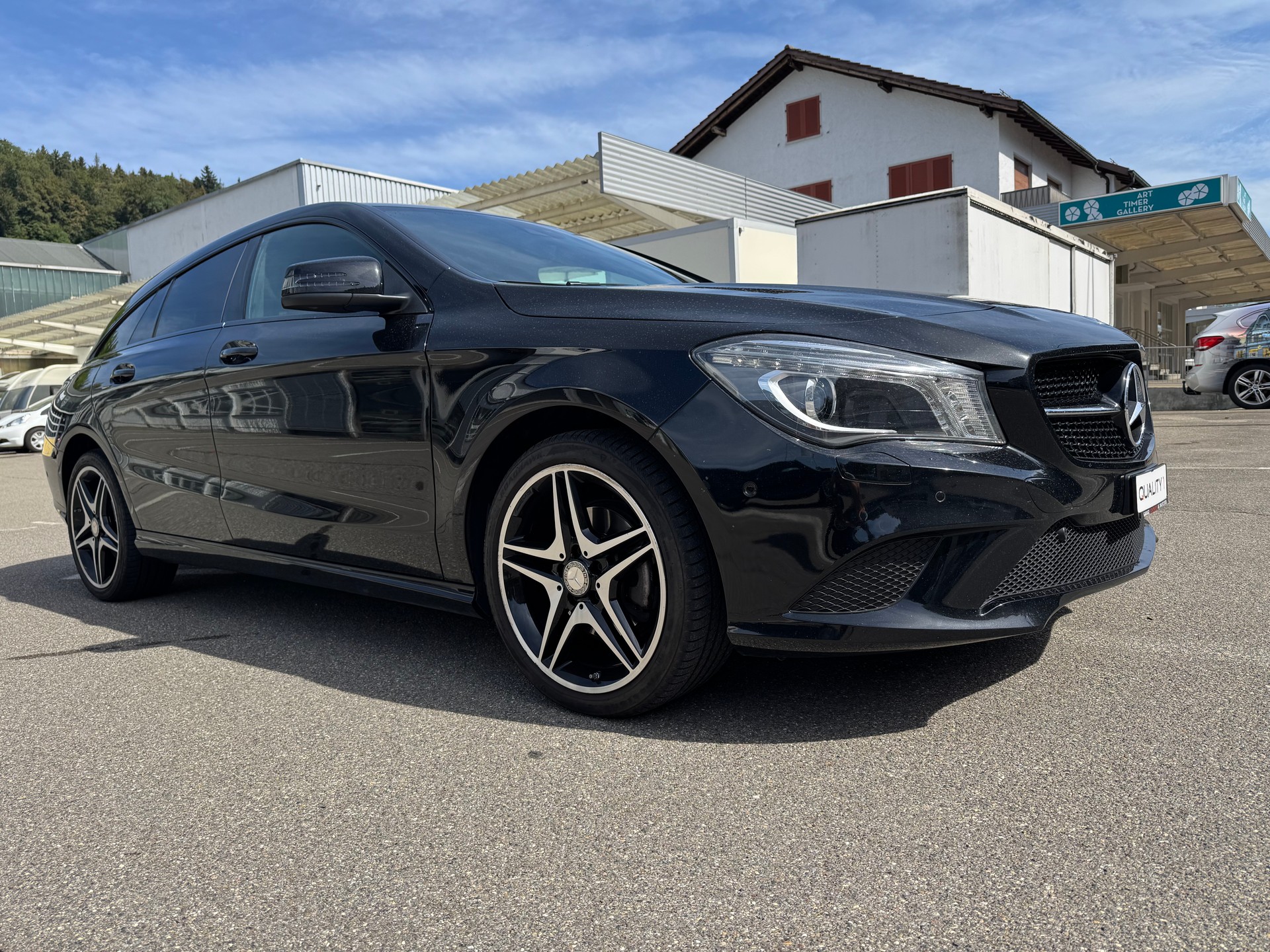 MERCEDES-BENZ CLA Shooting Brake 200 Night Star 7G-DCT-image-4