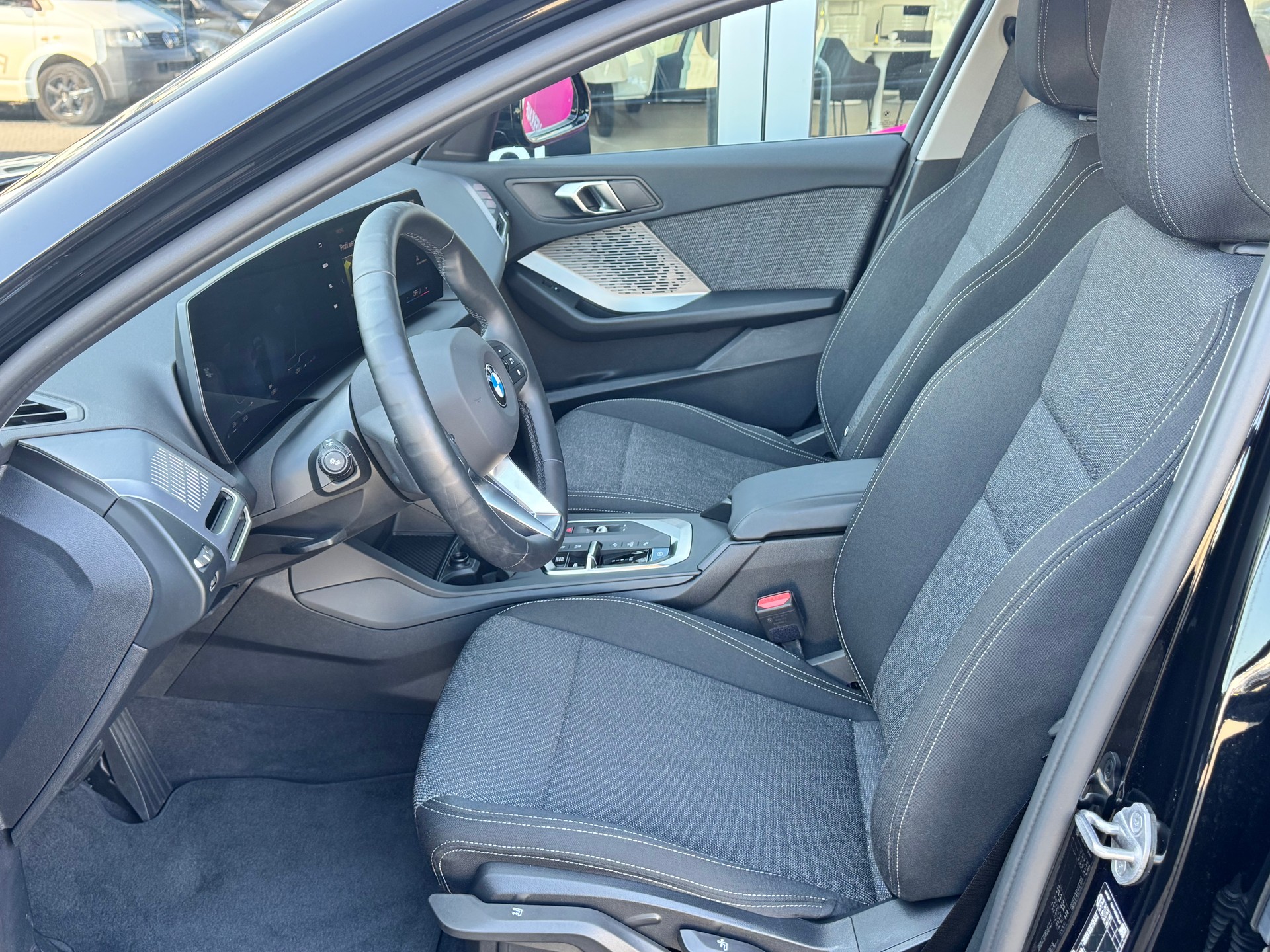 BMW 120+Aut.+Navi+Rückfahrkamera+Abstandregelautomat+8-fach Alu+LED Scheinwerfer+Bluetooth+Sitzheizung+Werksgarantie+Gratis-Service+-image-10
