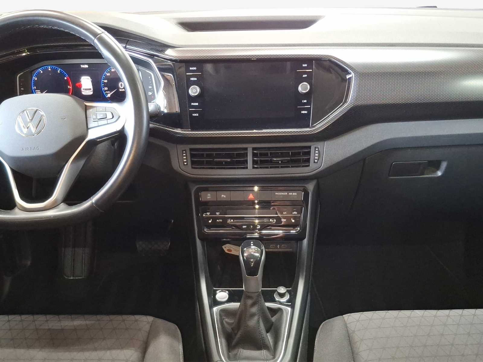 VW T-Cross 1.0 TSI Life Limited DSG-image-10