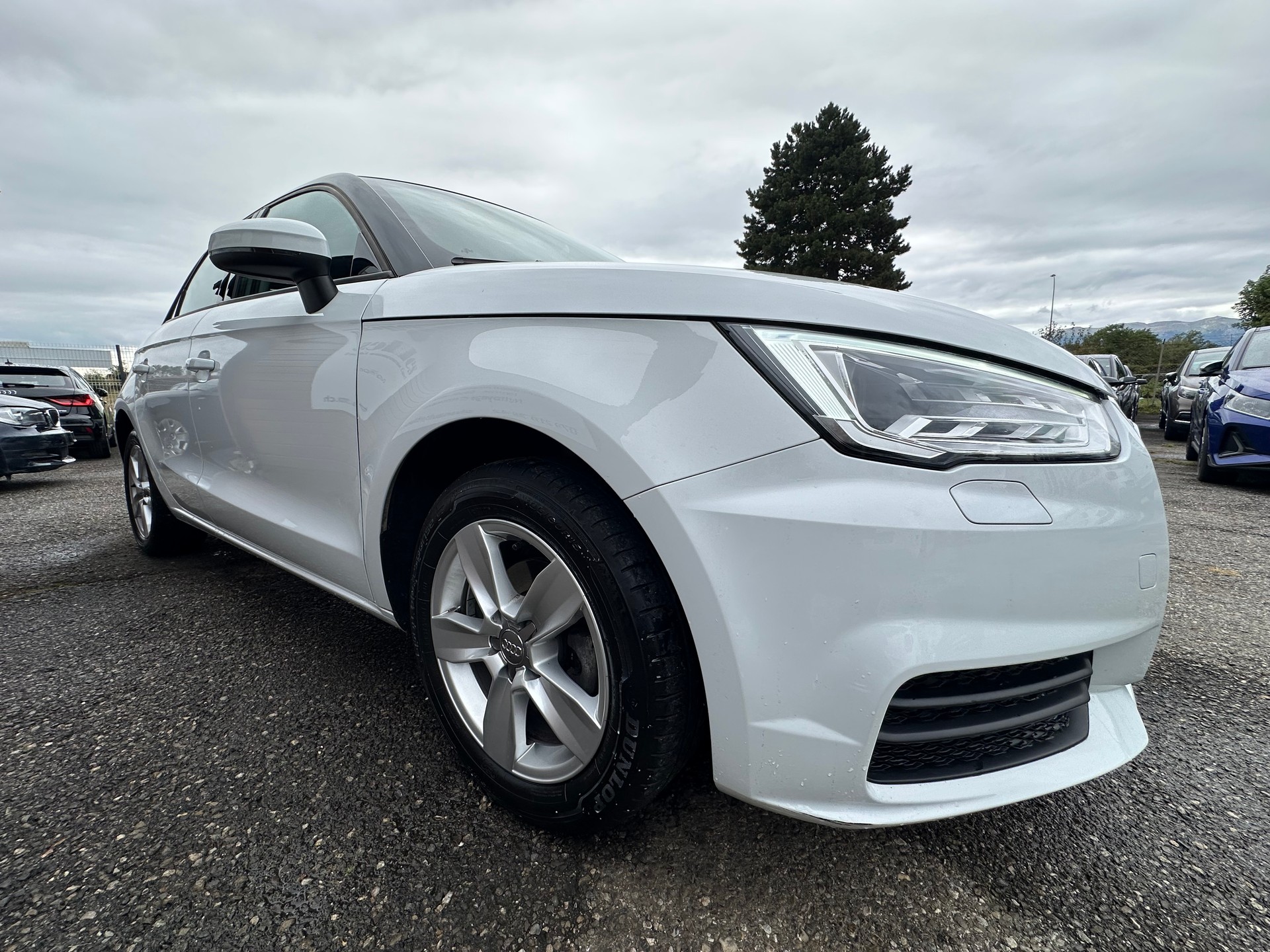 AUDI A1 Sportback 1.0 TFSI Design S-tronic-image-27