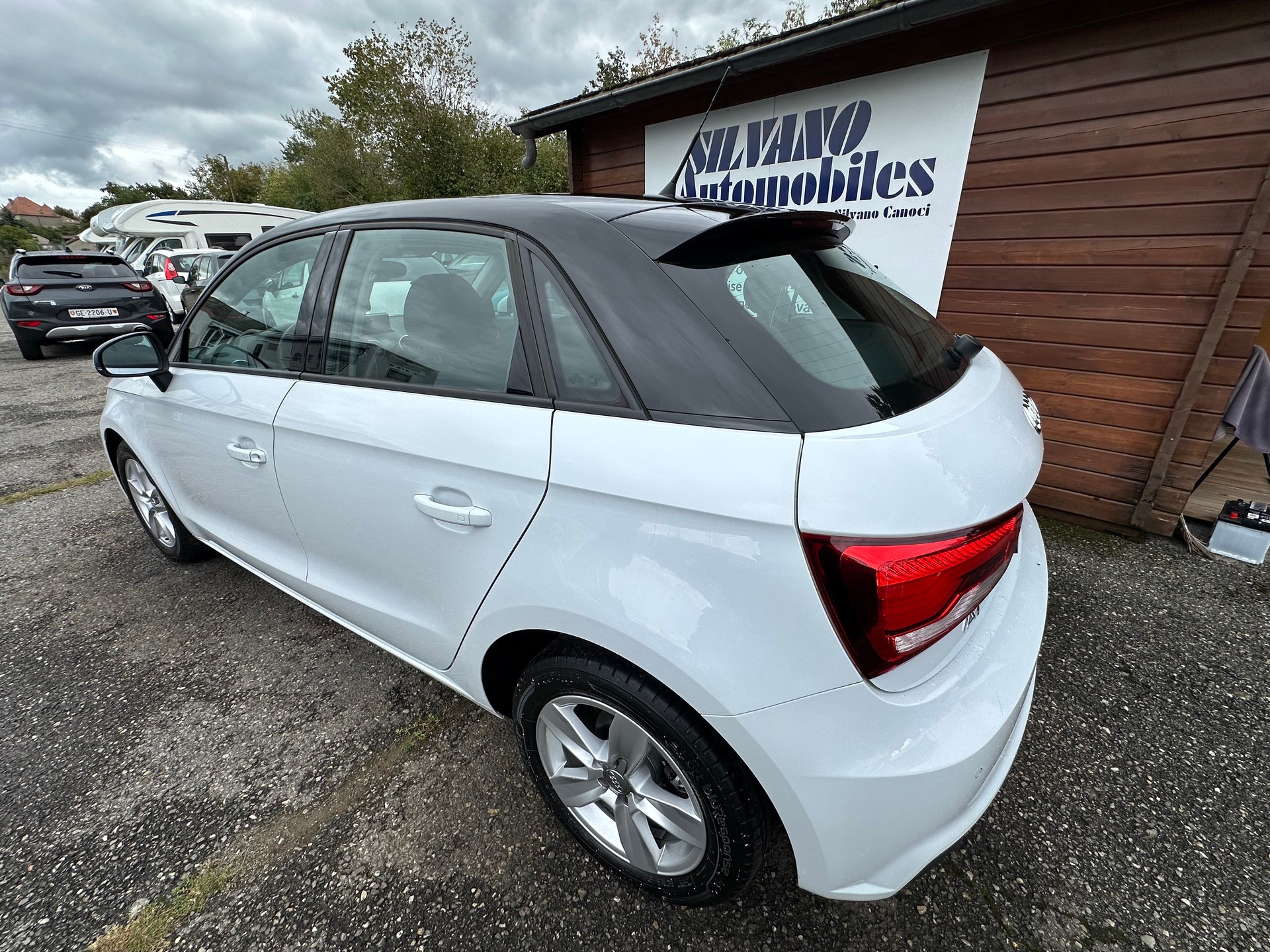 AUDI A1 Sportback 1.0 TFSI Design S-tronic-image-6