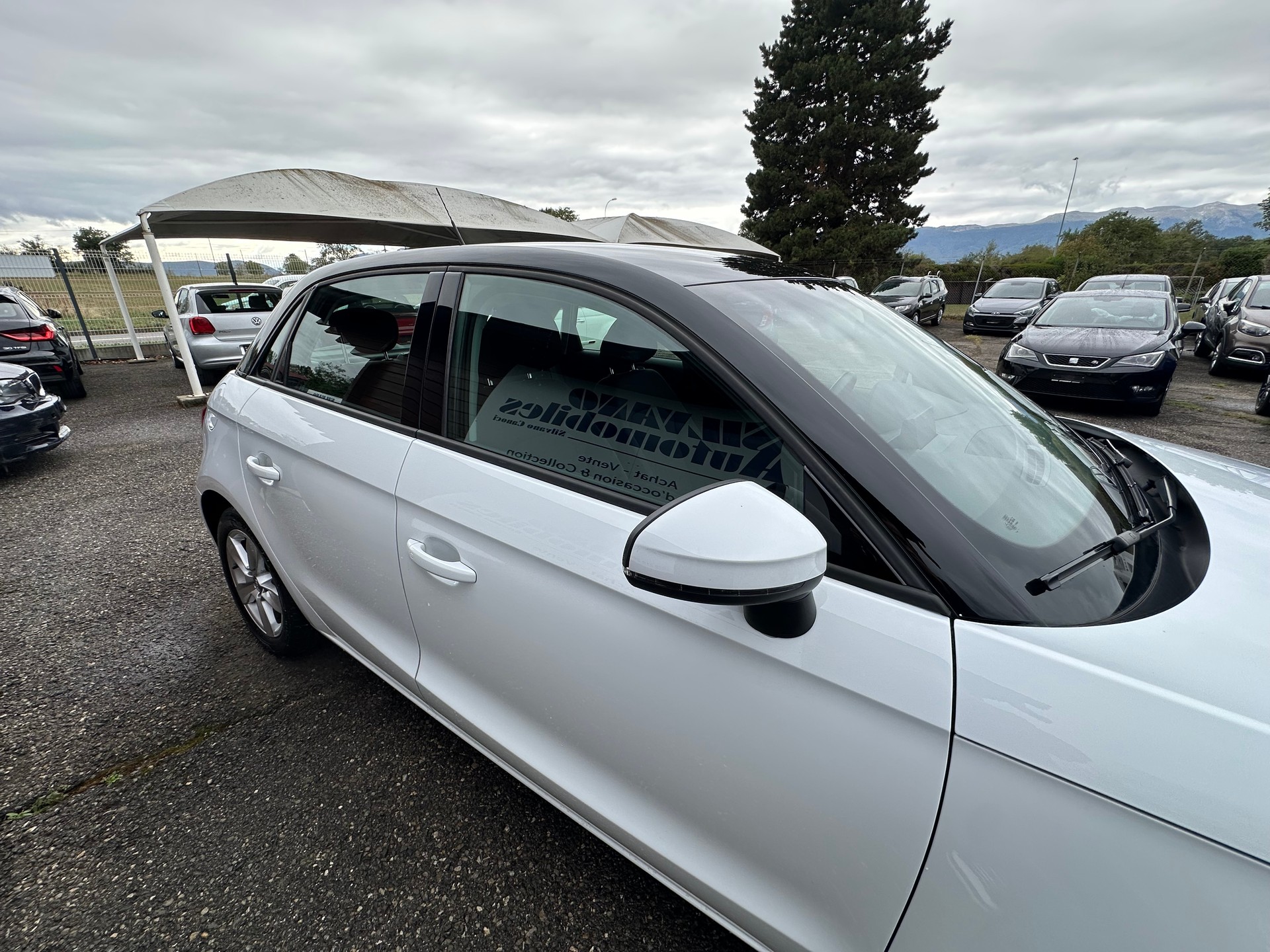 AUDI A1 Sportback 1.0 TFSI Design S-tronic-image-33