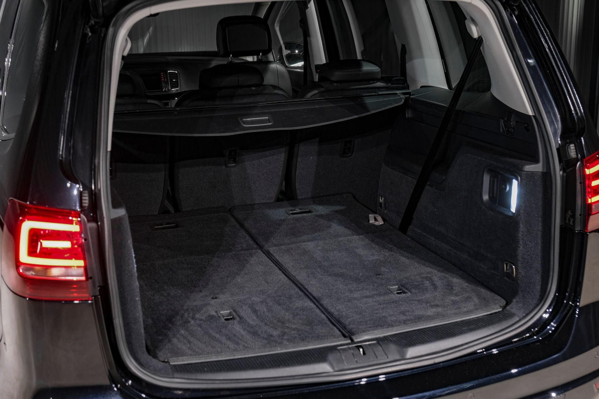VW Sharan 2.0 TDI BMT Highline 4Motion DSG-image-24
