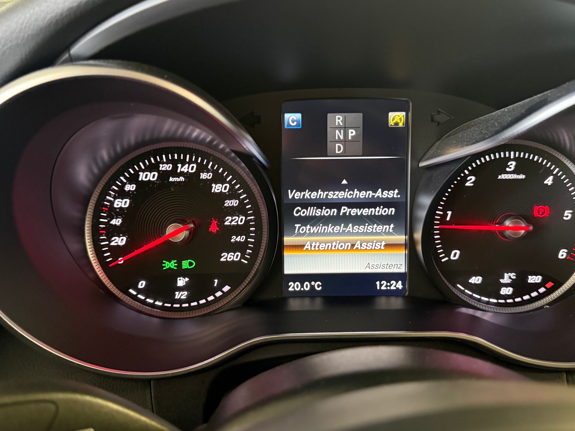 MERCEDES-BENZ C 250 d Swiss Star Exclusive 4Matic 9G-Tronic-image-12