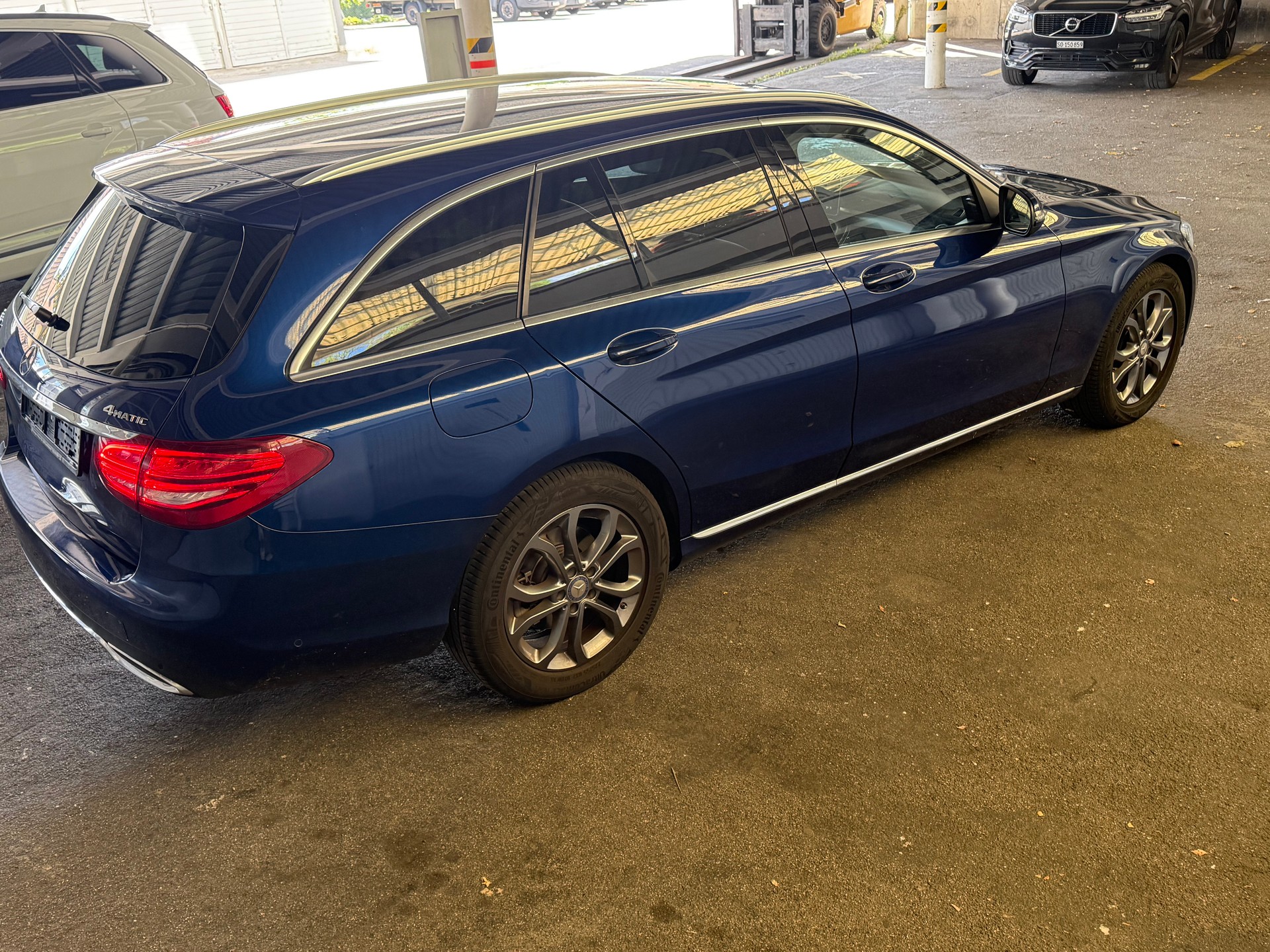 MERCEDES-BENZ C 250 d Swiss Star Exclusive 4Matic 9G-Tronic-image-4