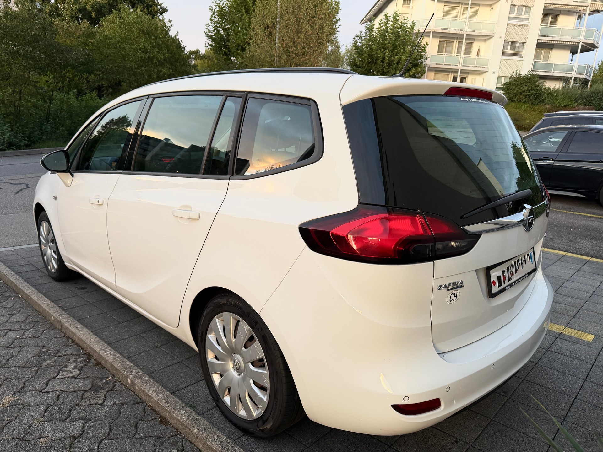 OPEL ZAFIRA 2.0 CDTI 131PS 7 PLATZ-image-4