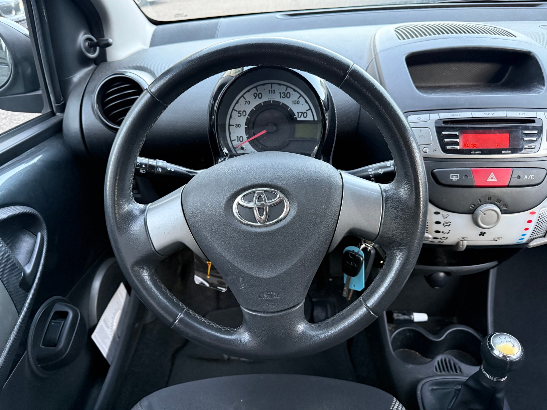 TOYOTA Aygo 1.0 VVT-i Luna-image-10
