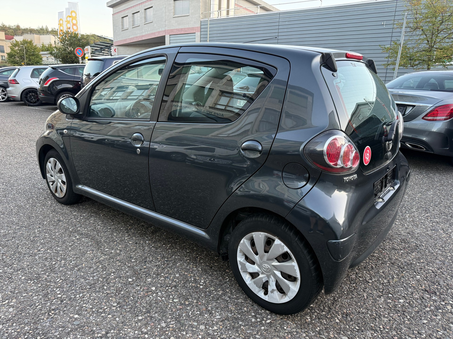 TOYOTA Aygo 1.0 VVT-i Luna-image-2