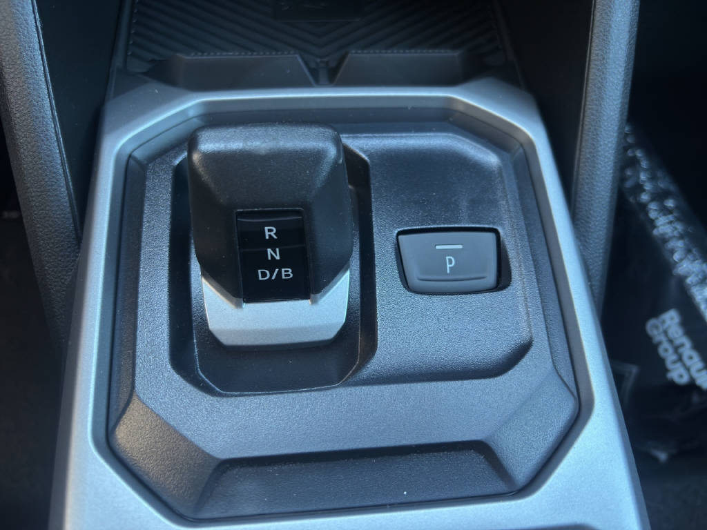 DACIA Duster 1.8 Hybrid Journey-image-13