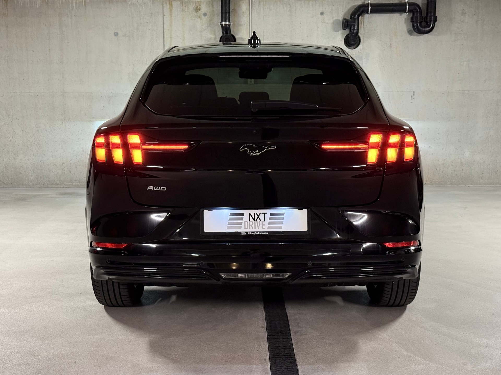 FORD Mustang MACH-E Premium AWD 88 kWh-image-5