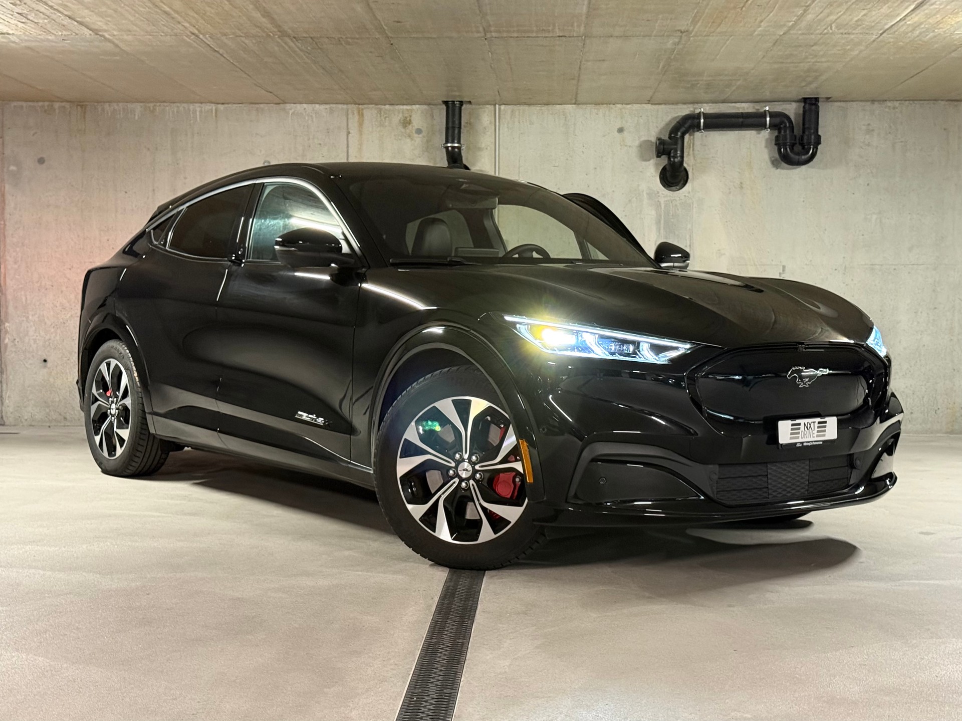 FORD Mustang MACH-E Premium AWD 88 kWh-image-0