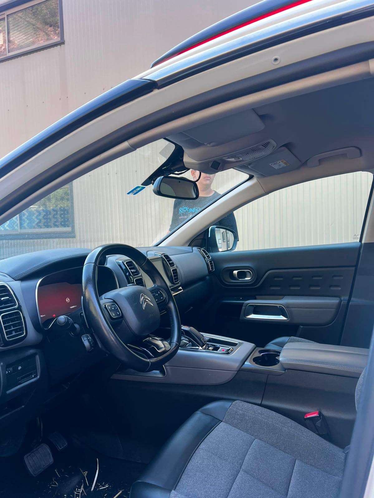 CITROEN C5 Aircross 1.6i PureTech Shine EAT8-image-7