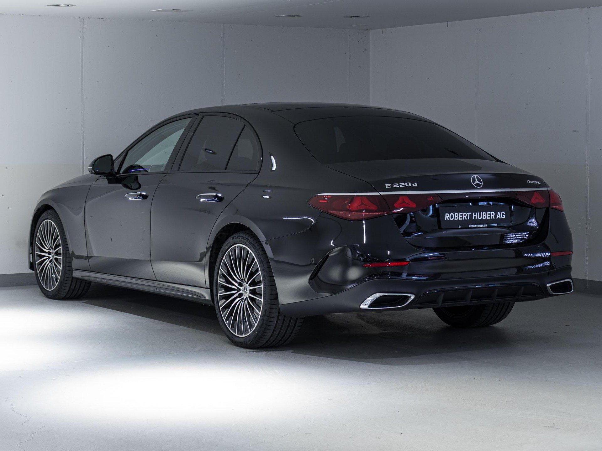 MERCEDES-BENZ E 220 d 4MATIC-image-3