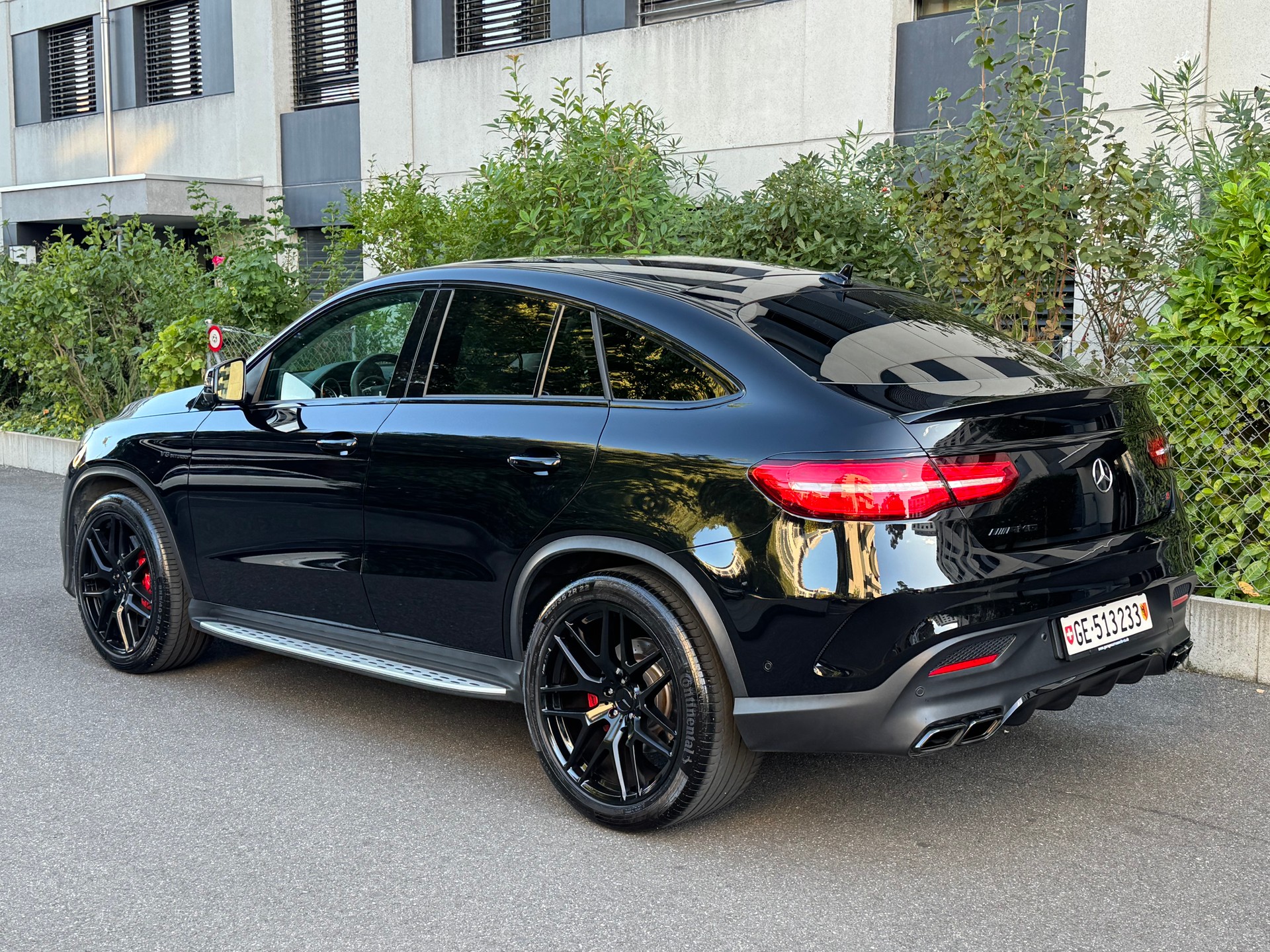 MERCEDES-BENZ GLE Coupé 63 S AMG 4Matic BLACK EDITION-image-2