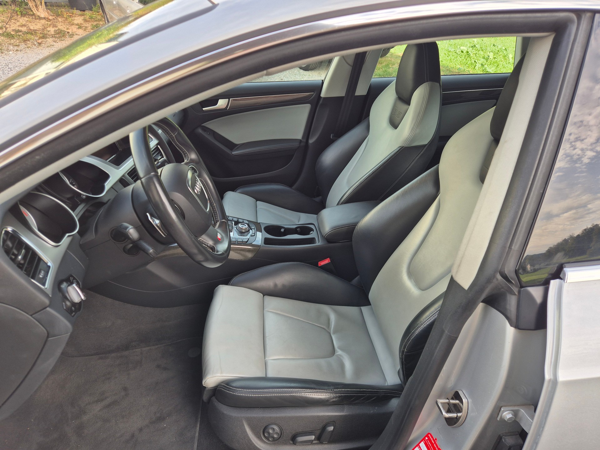 AUDI S5 Sportback 3.0 TFSI quattro S-tronic-image-10