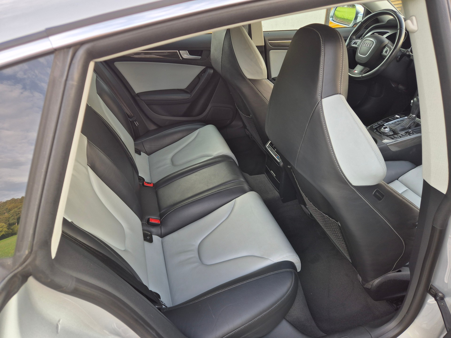 AUDI S5 Sportback 3.0 TFSI quattro S-tronic-image-9