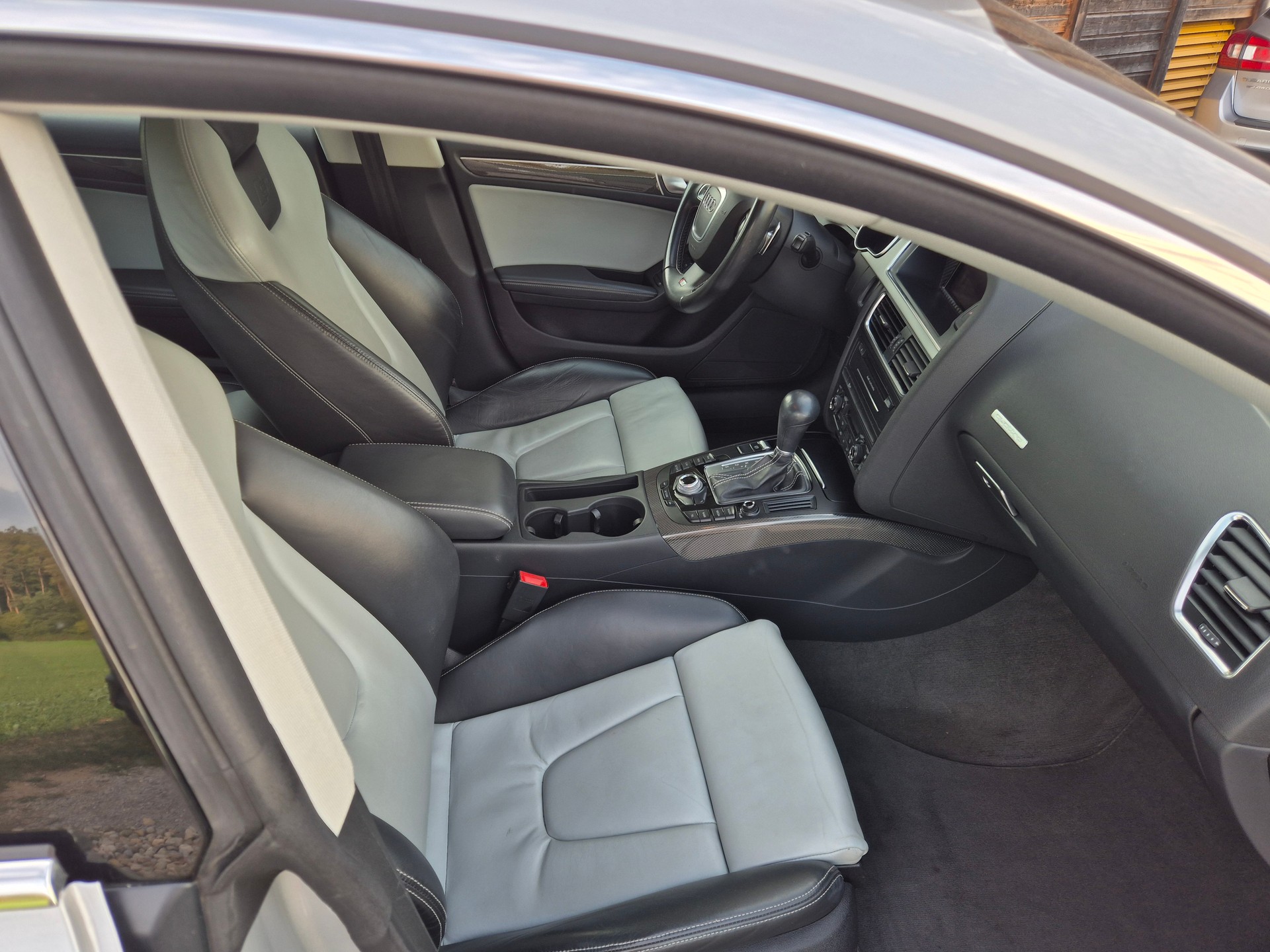 AUDI S5 Sportback 3.0 TFSI quattro S-tronic-image-8