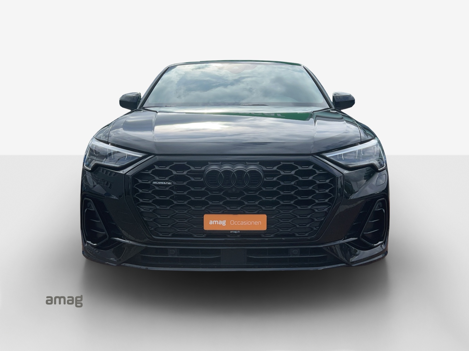 AUDI Q3 Sportback 45 TFSI S line quattro S-tronic-image-6