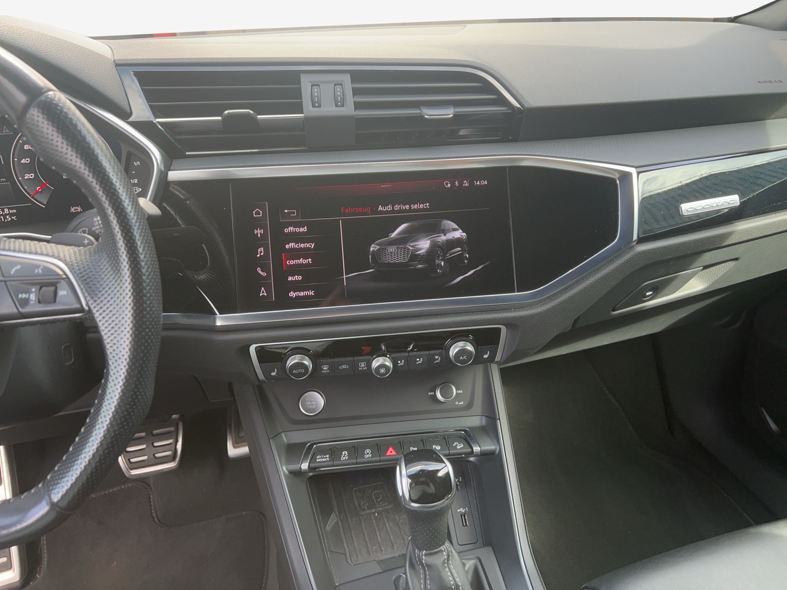 AUDI Q3 Sportback 45 TFSI S line quattro S-tronic-image-9