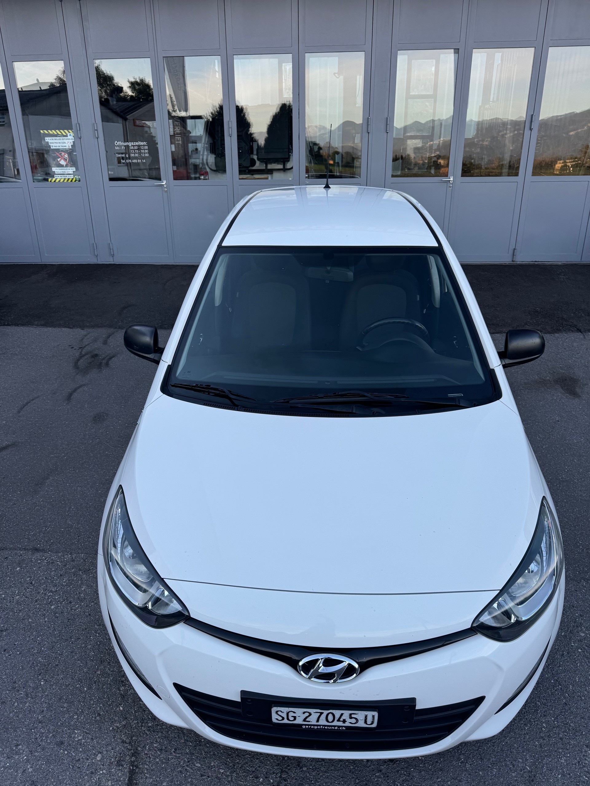HYUNDAI i20 1.2 Comfort-image-12