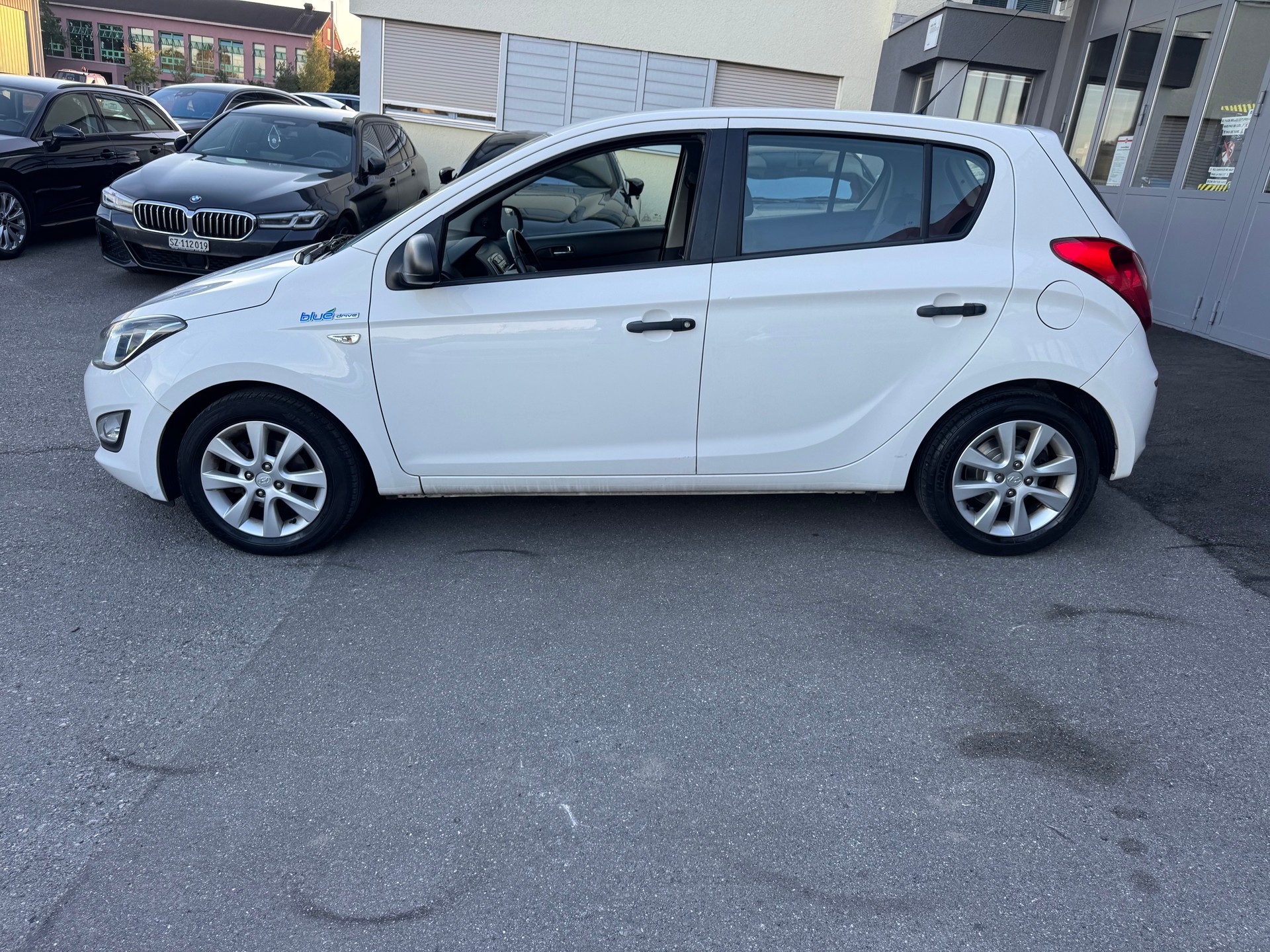 HYUNDAI i20 1.2 Comfort-image-5
