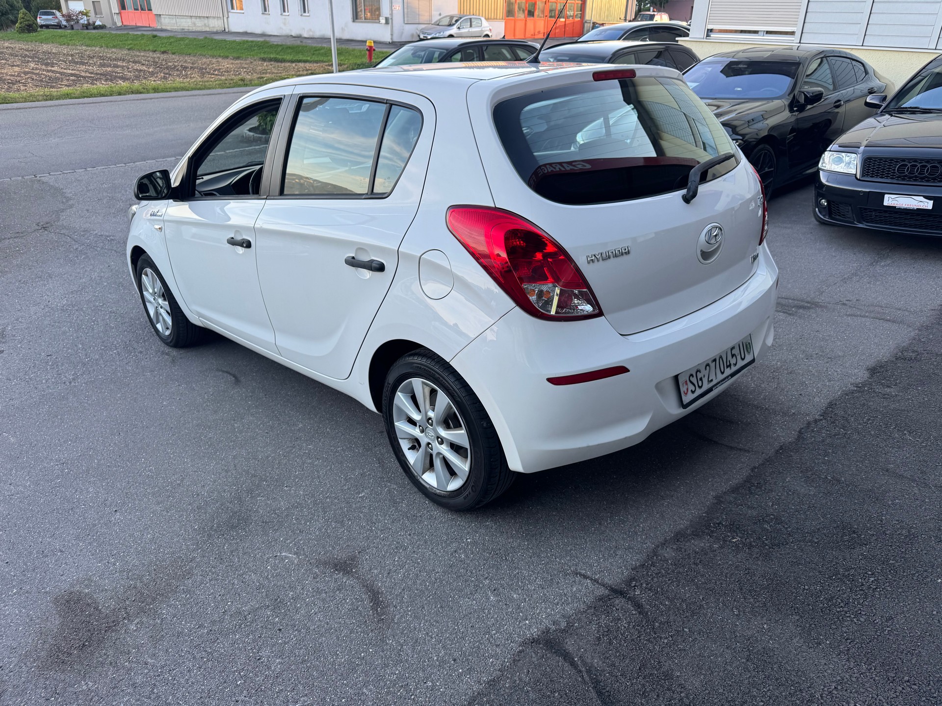 HYUNDAI i20 1.2 Comfort-image-6