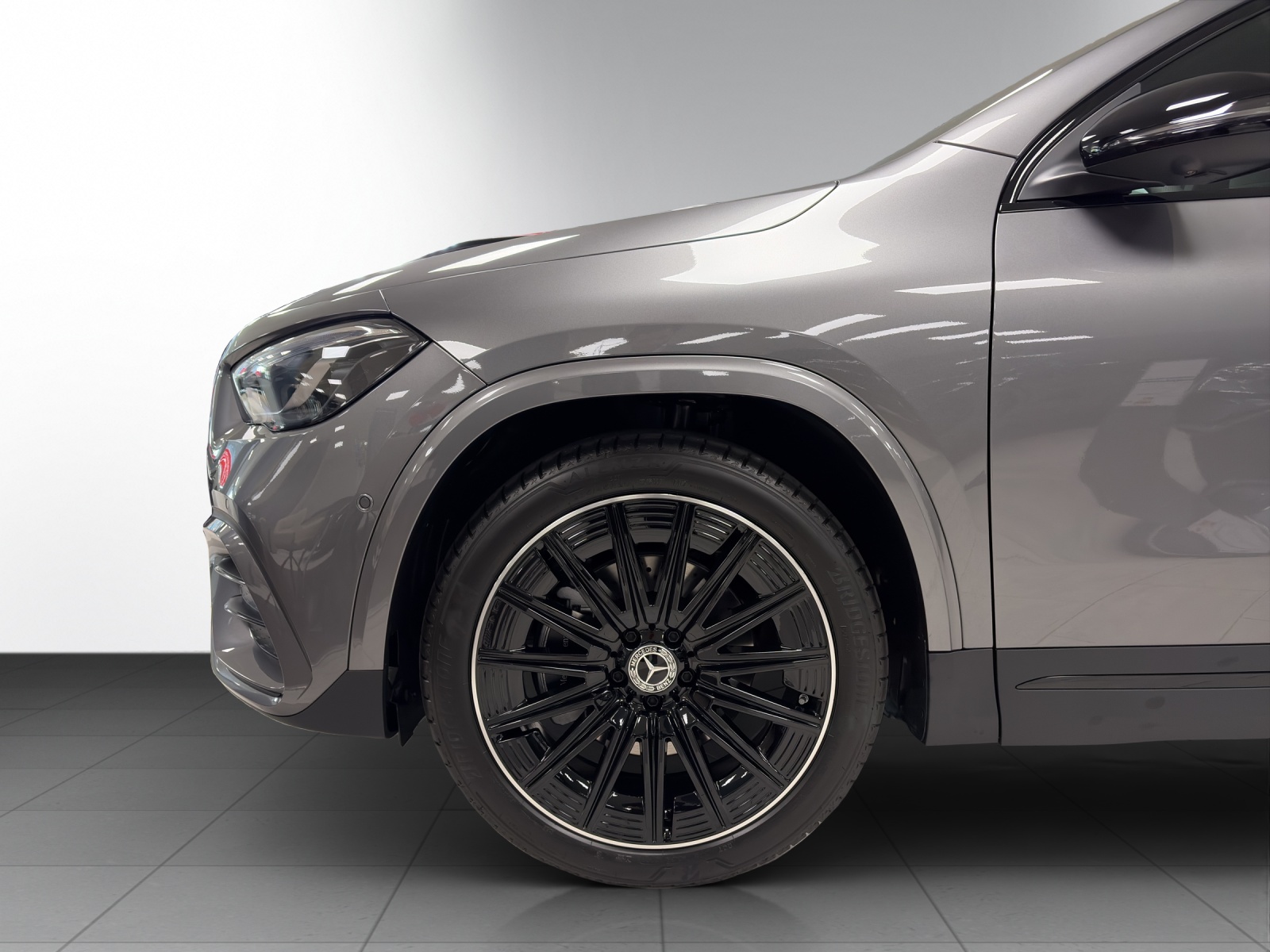 MERCEDES-BENZ GLA 200 Night Star 7G-DCT-image-6