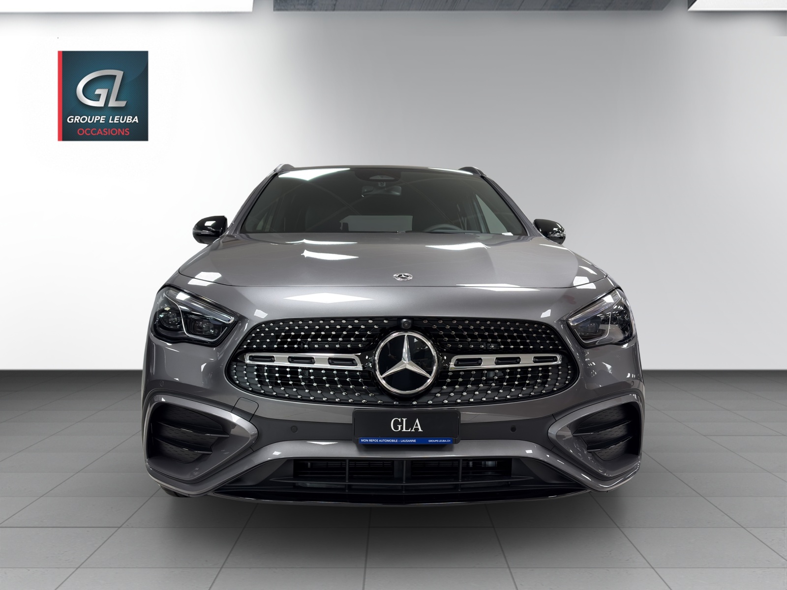 MERCEDES-BENZ GLA 200 Night Star 7G-DCT-image-1