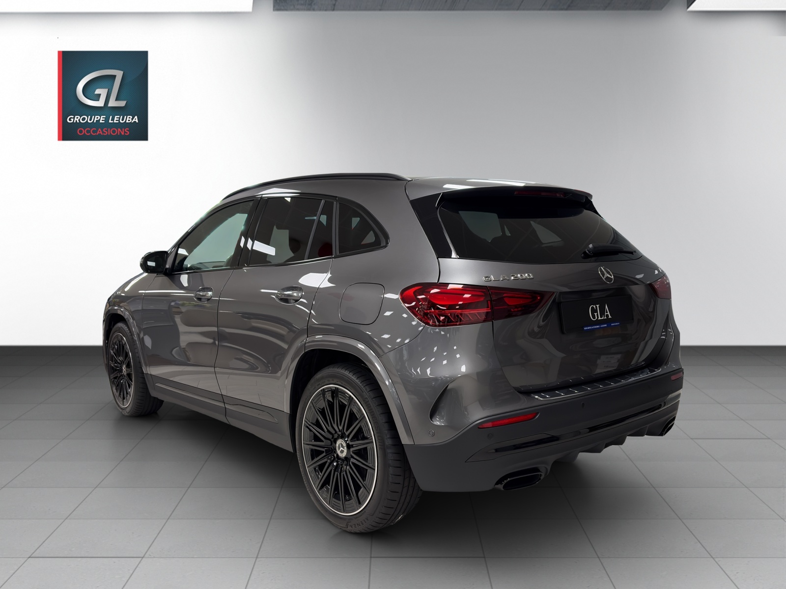 MERCEDES-BENZ GLA 200 Night Star 7G-DCT-image-3