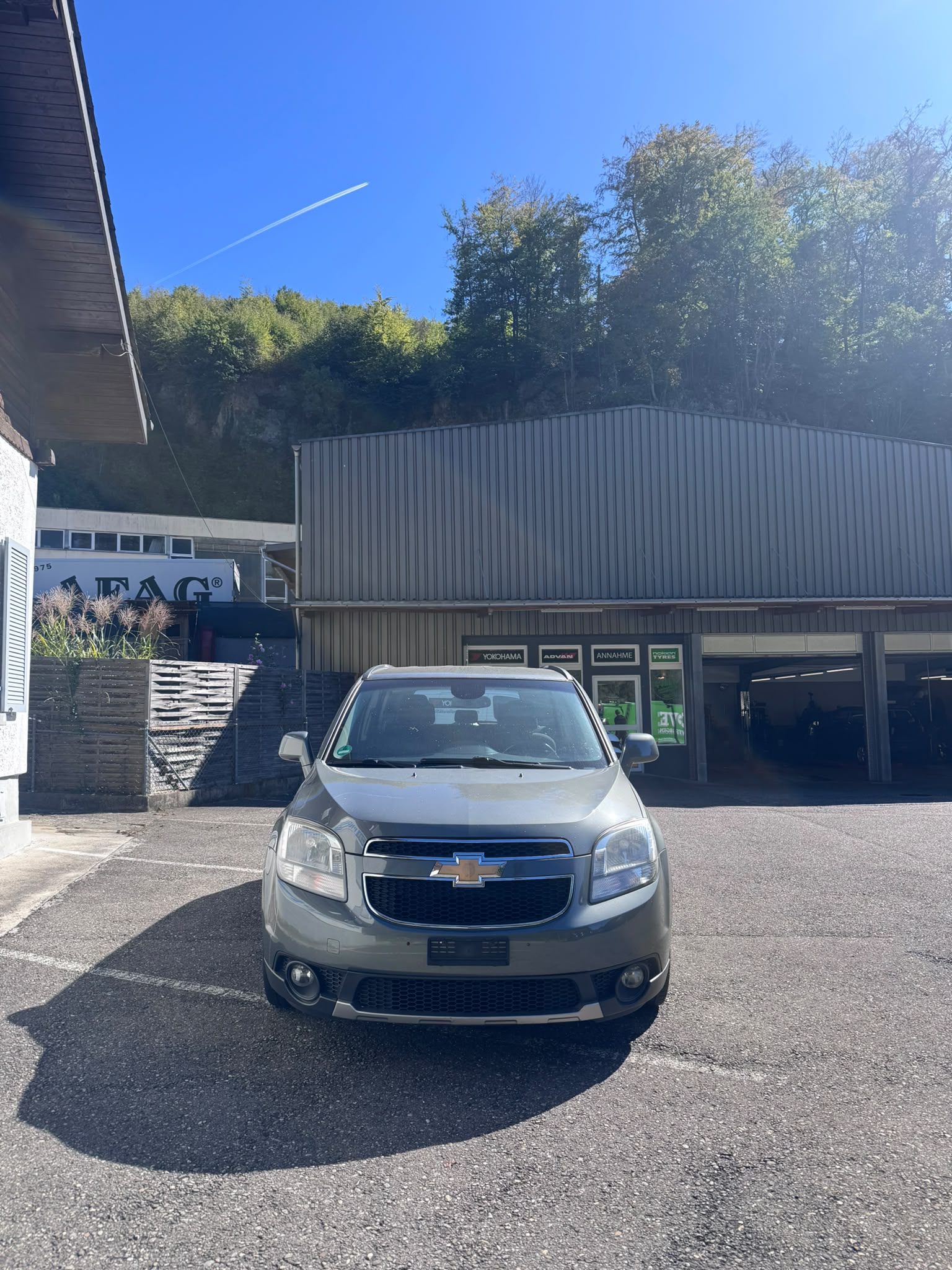 CHEVROLET Orlando 2.0 VCDi LT-image-1