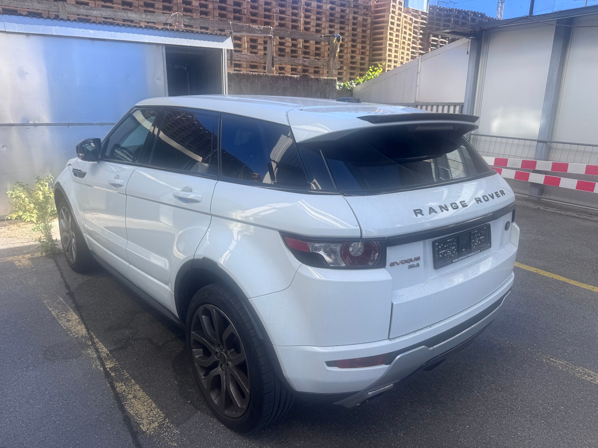 LAND ROVER Range Rover Evoque 2.0 Si4 Prestige AT6-image-3