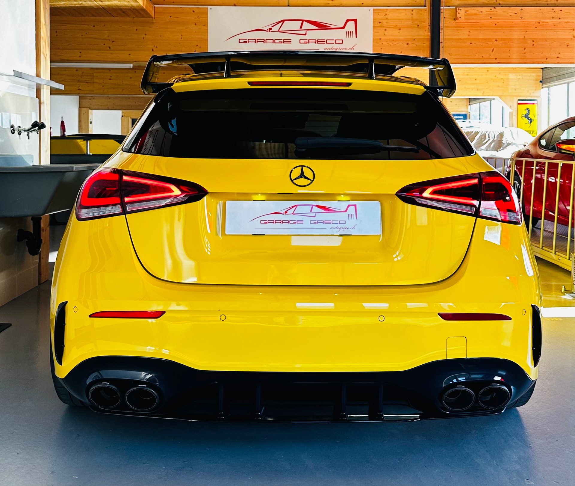 MERCEDES-BENZ A 35 AMG 4Matic Speedshift-image-6