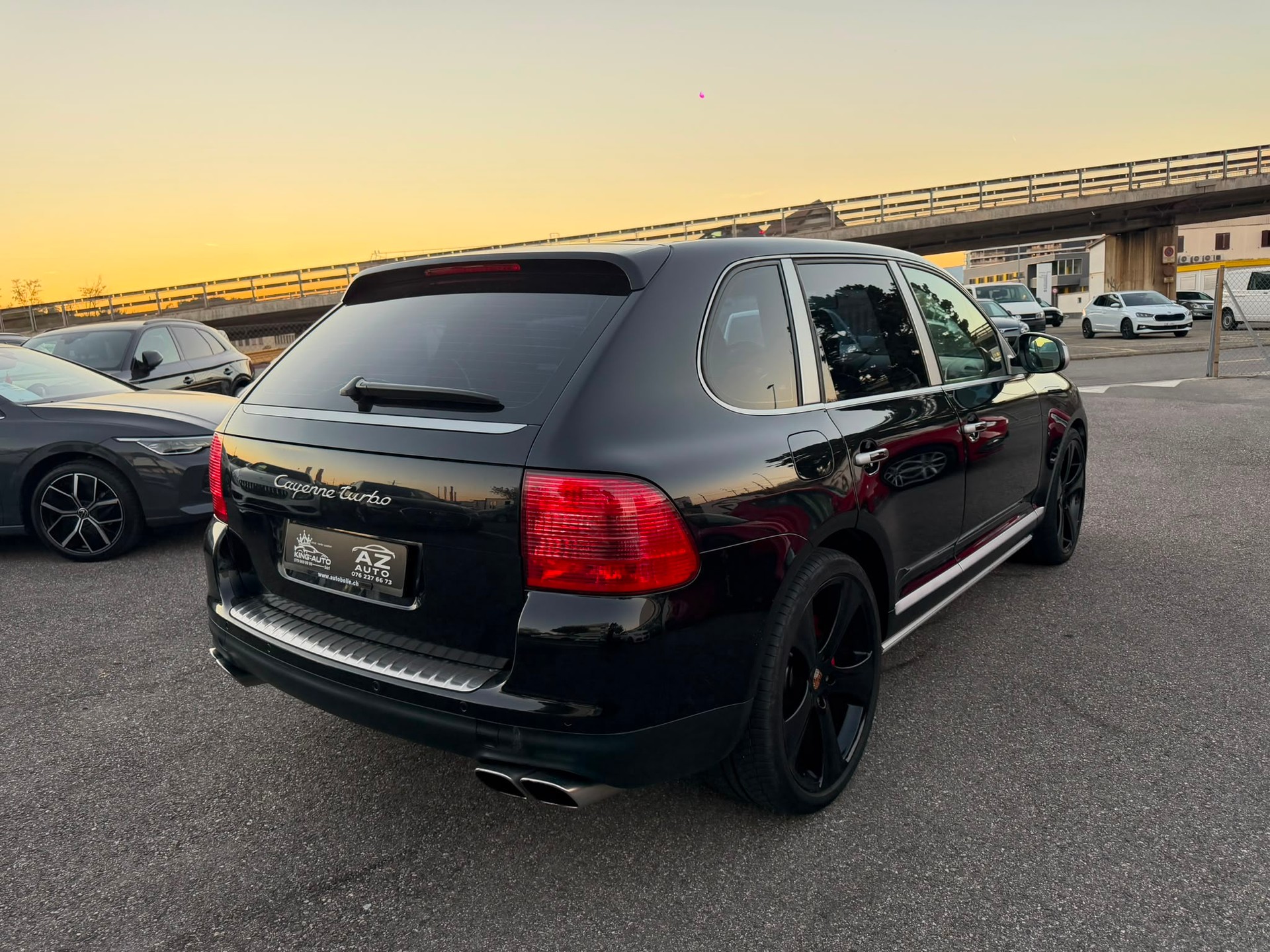 PORSCHE Cayenne Turbo-image-5