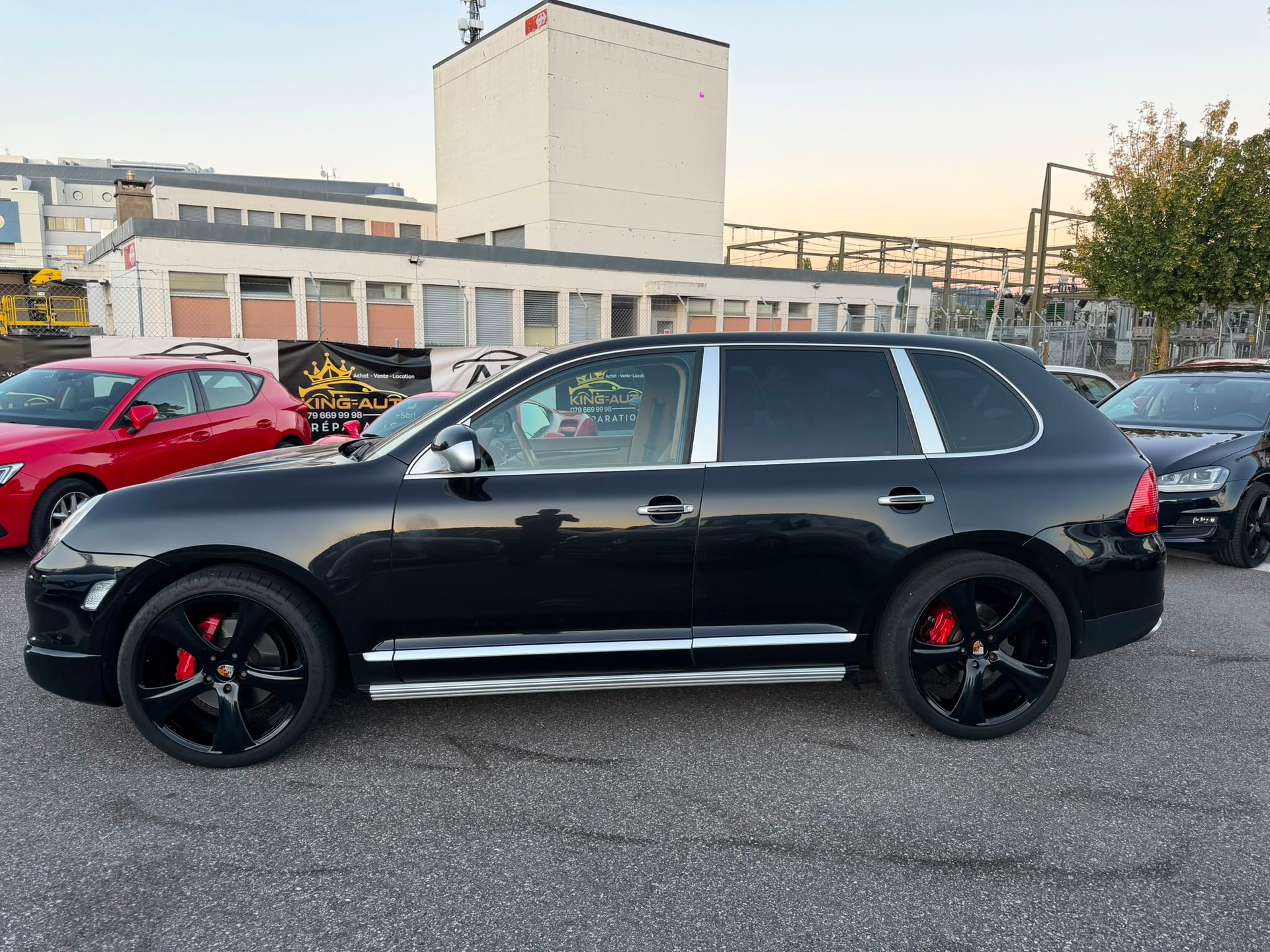 PORSCHE Cayenne Turbo-image-2