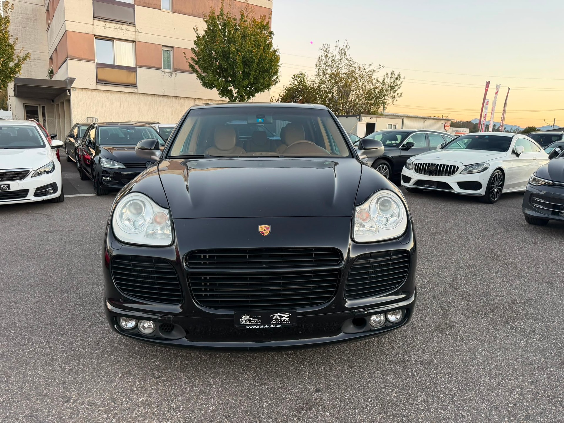 PORSCHE Cayenne Turbo-image-0