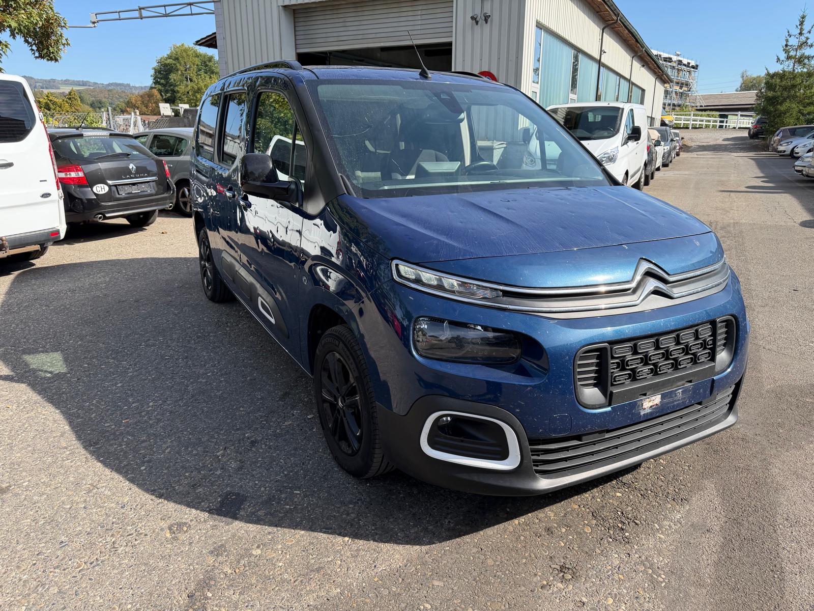 CITROEN Berlingo XL 1.5 BlueHDi 7 Plätze Max EAT8-image-1