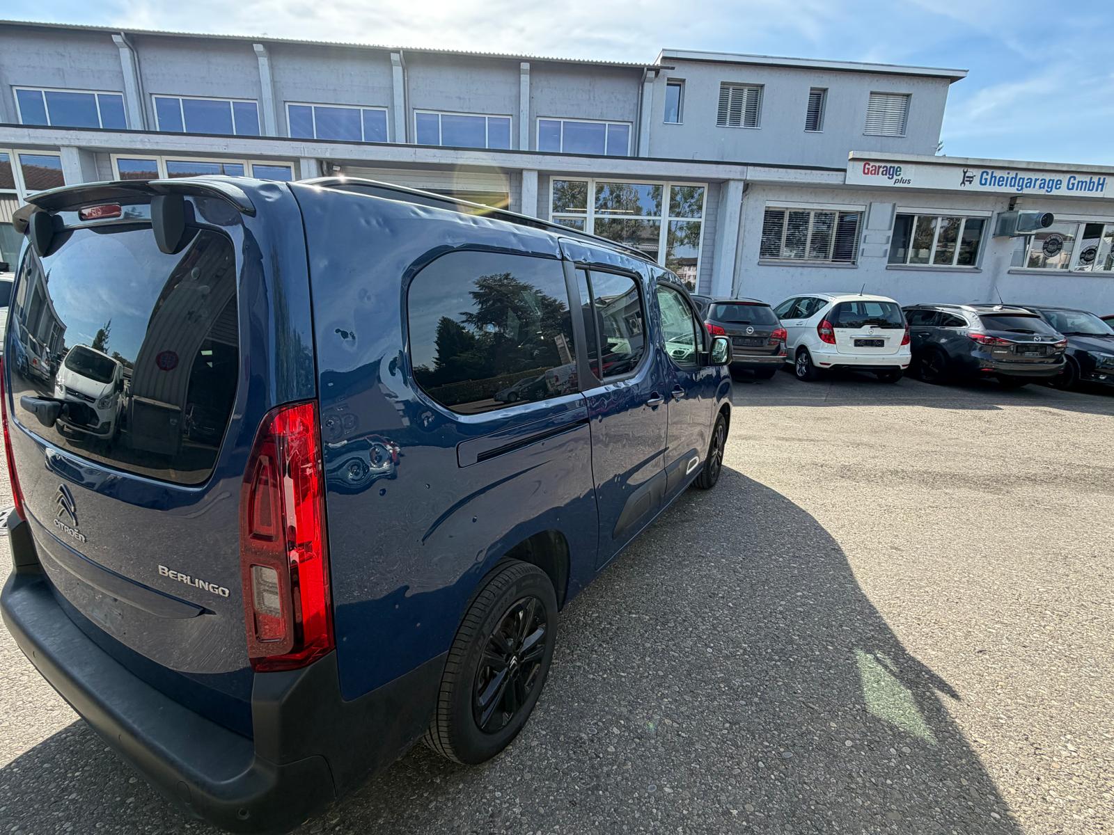 CITROEN Berlingo XL 1.5 BlueHDi 7 Plätze Max EAT8-image-2