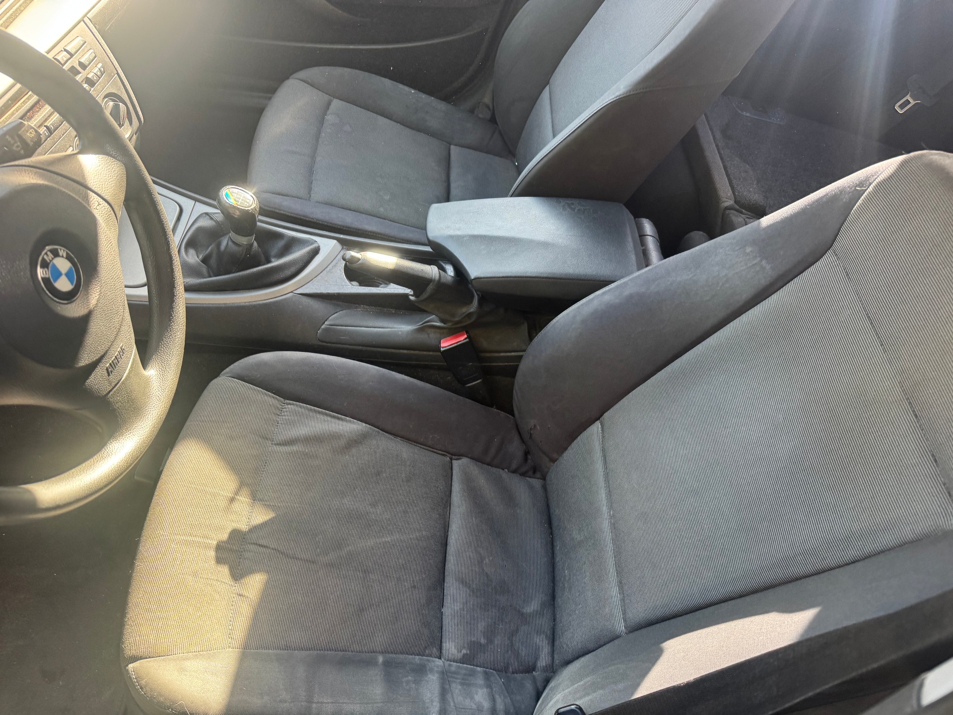 BMW 118d-image-8